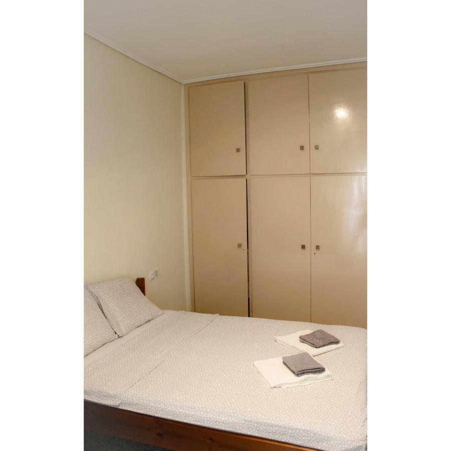 Loutraki Suites Bagian luar foto