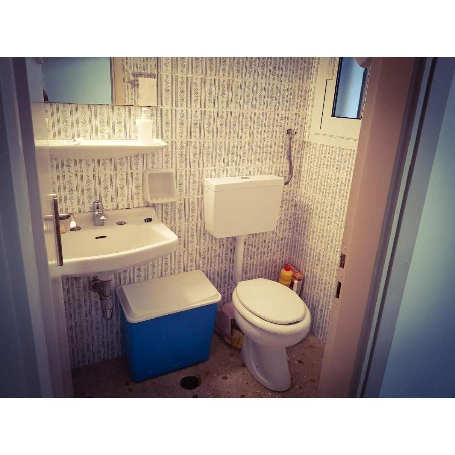 Loutraki Suites Bagian luar foto